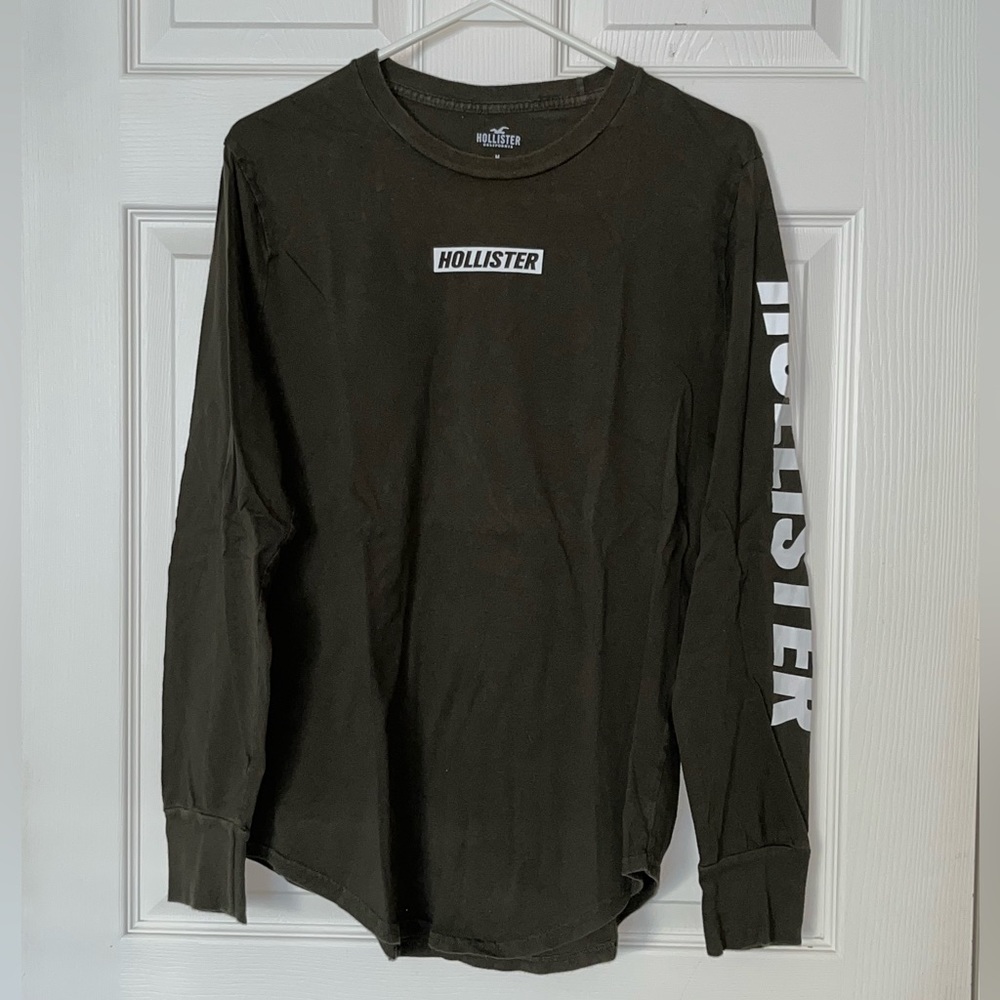 Hollister Men’s Long-Sleeve Logo Tee Medium